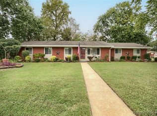 13 Overton Dr, Hampton, VA 23666