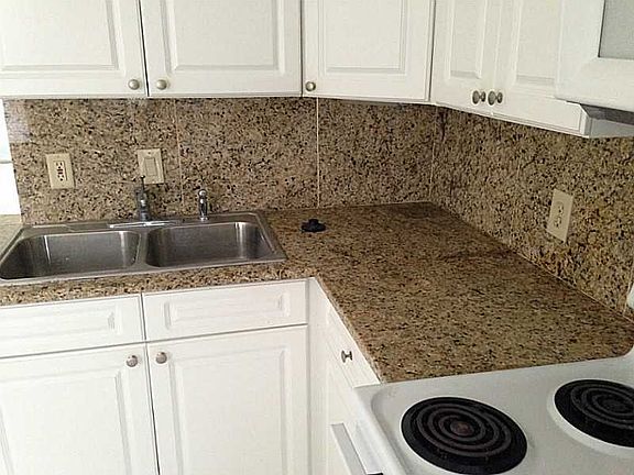 3rd image of 18900 NE 14th Ave #D104