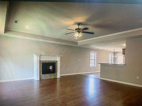 3rd image of 3340 Garden Club Dr
