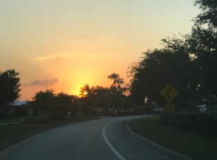 2885 SE Pine Valley St, Port Saint Lucie, FL 34952