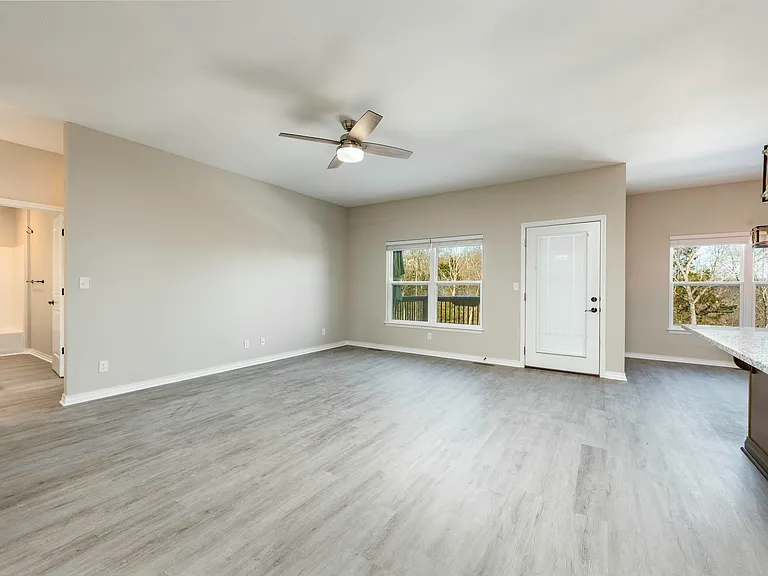 391 Highpoints Rdg — Photo 17