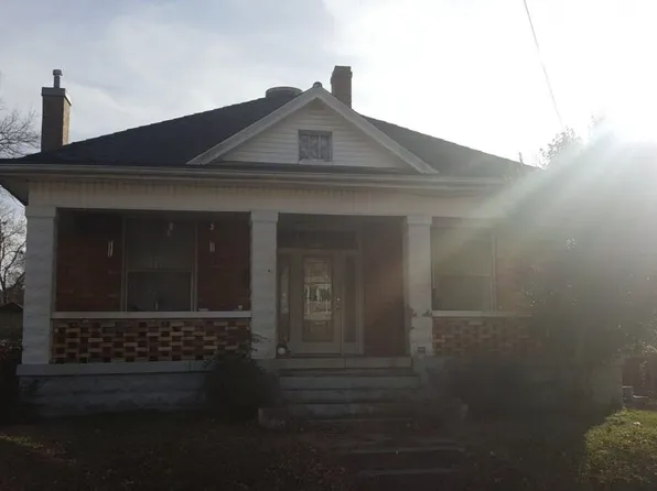 605 W Wood St, Paris, TN 38242