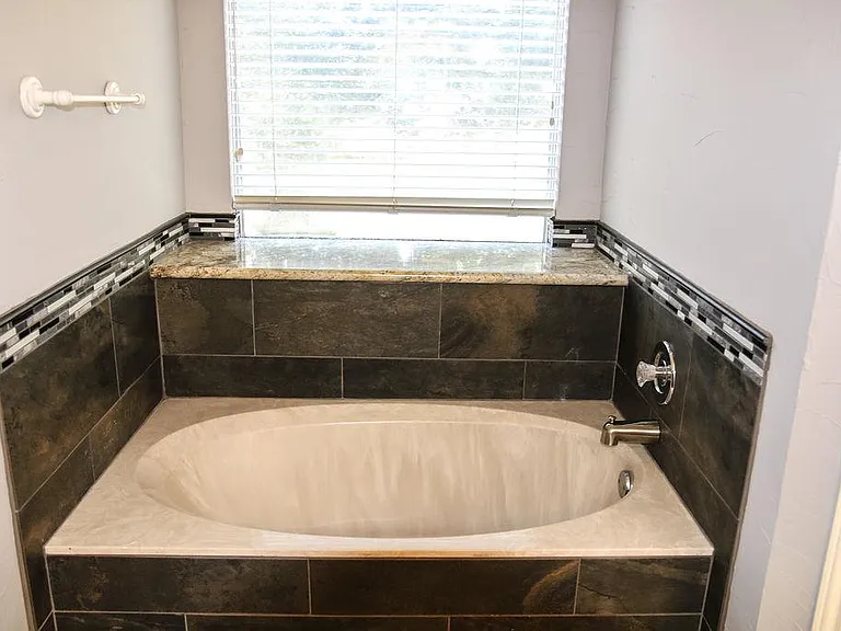 1126 Long Prairie Dr — Photo 23