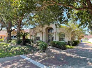 3203 Windmill Rd, Laredo, TX 78045