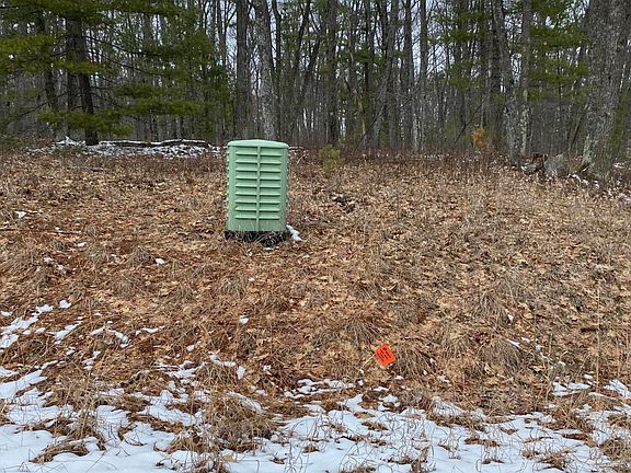 5th image of 28 Robinhood Dr