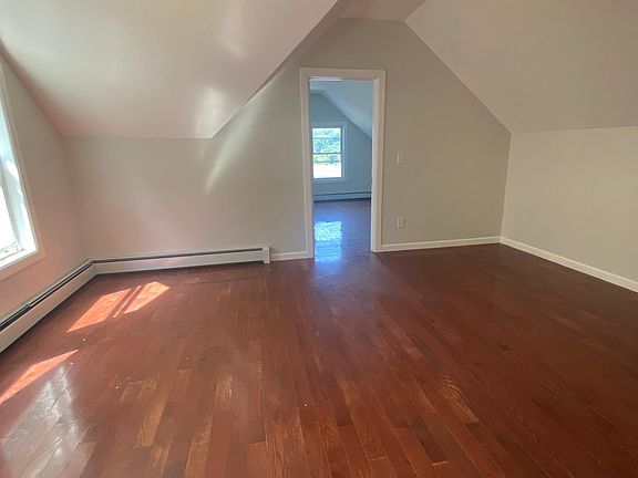 4th image of 124 Belknap Ave #5