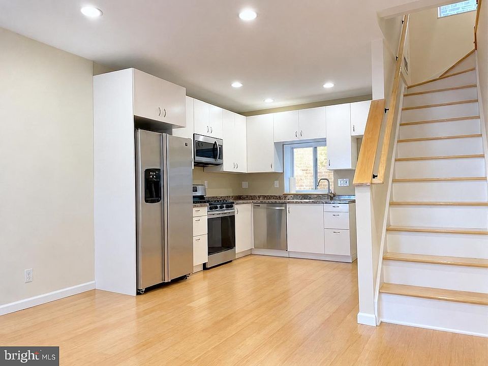 1st image of 748 Catharine St