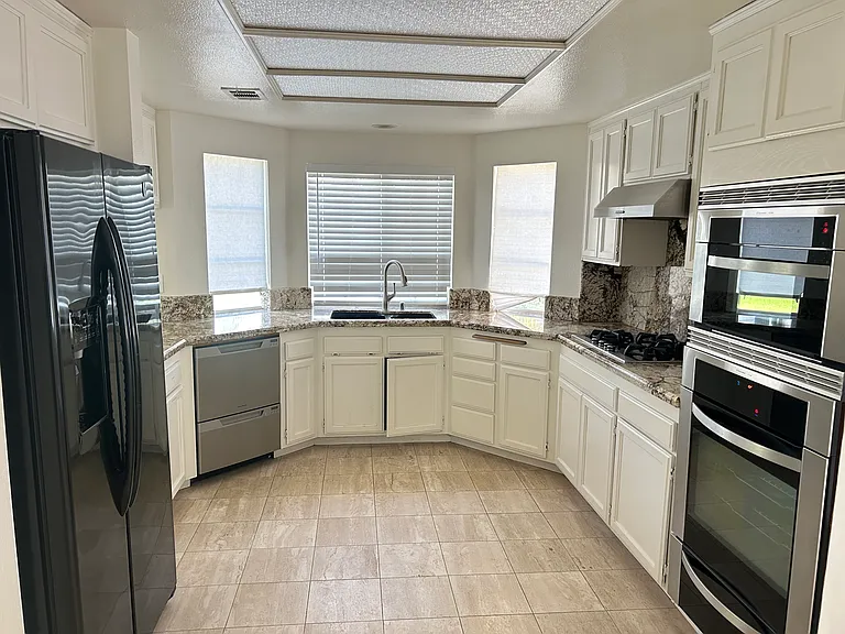 2543 Spinnaker Ave — Photo 4