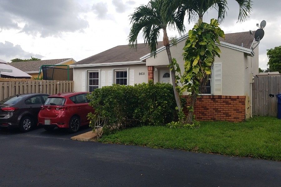 2nd image of 8631 NW 193rd Ln