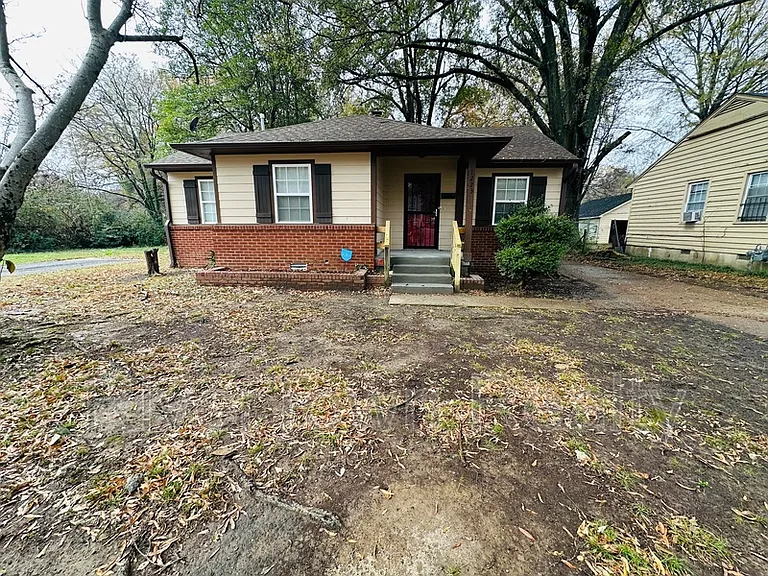 1223 Inman Cv — Photo 11
