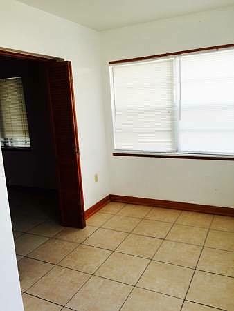 2nd image of 820 Gulf Blvd APT 1