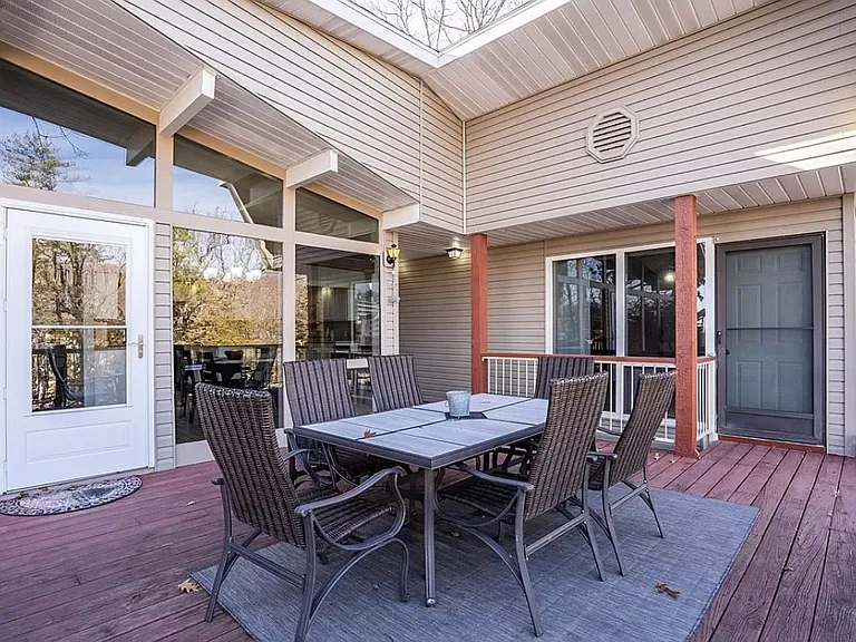 128 Hawk Cir — Photo 31