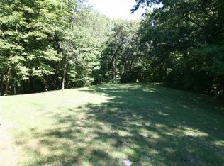 24 King Richard Dr, Mackinaw, IL 61755