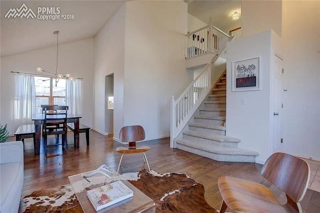 6262 Whirlwind Drive — Photo 4