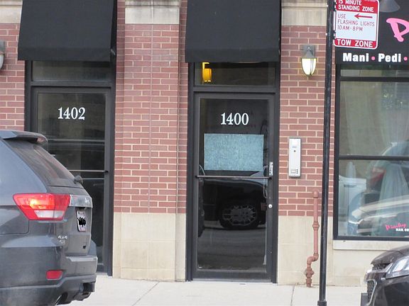 2nd image of 1400 W Grand Ave Unit 2