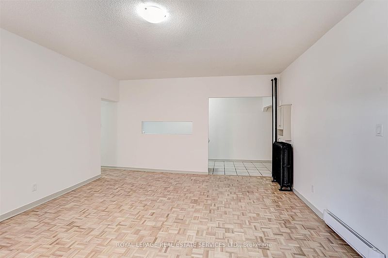 Toronto House for rent - 3 Bedrooms — photo 4