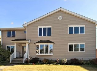 83 Wonham St, Clifton, NJ 07013