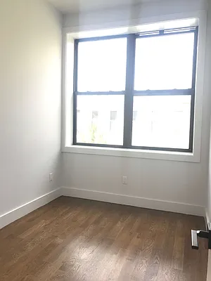 Rented by EXR | media 45