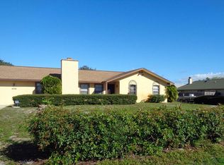 450 11th Ln SW, Vero Beach, FL 32962