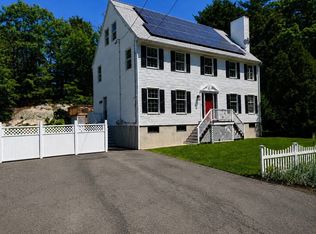 159 Pine St, Manchester, MA 01944