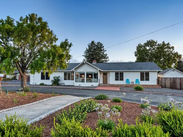 2294 Chester Drive, Penngrove, CA 94951