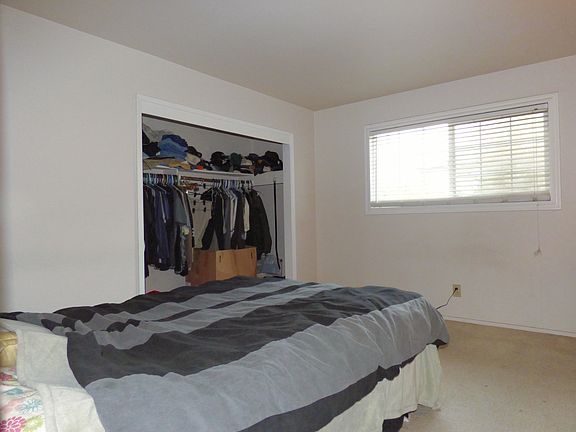 4th image of 529 W North St