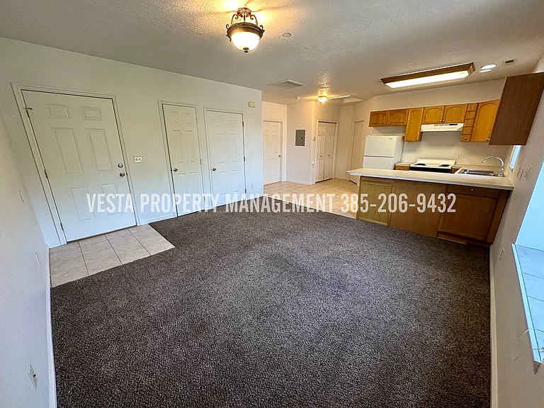 2364 Jefferson Ave #3 — Photo 5
