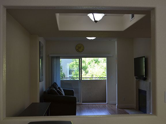 5th image of 631 Marble Arch Ave