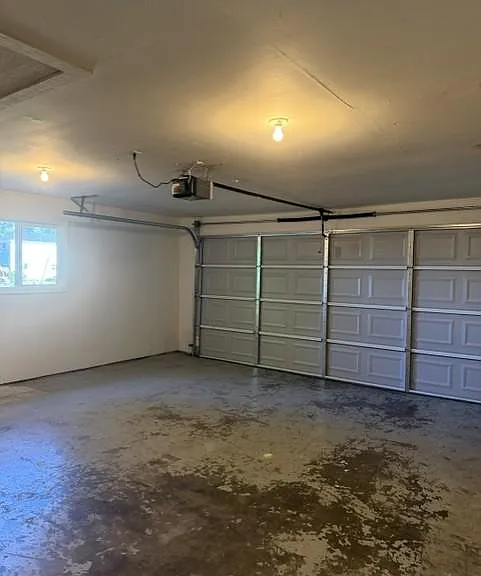 965 SW Lincoln Rd — Photo 5