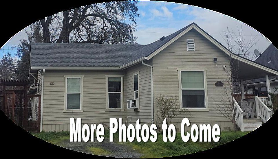 1st image of 704 SW K St