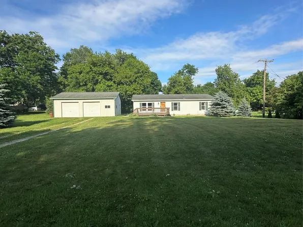 24 Springer Ln, Attica, MI 48412