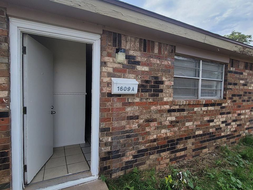 1st image of 1609 38th St