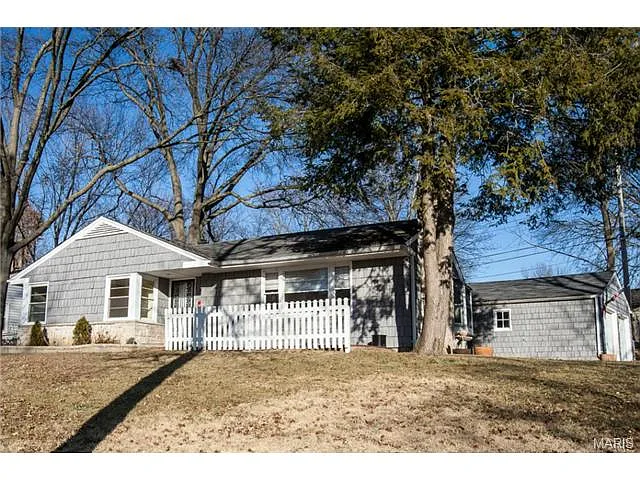 405 Forest Green Dr photo 1