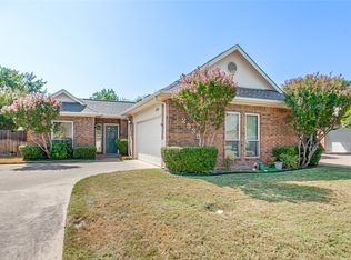 2535 Millcroft Ln, Carrollton, TX 75006