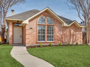 2207 Arbor Creek Dr, Carrollton, TX 75010
