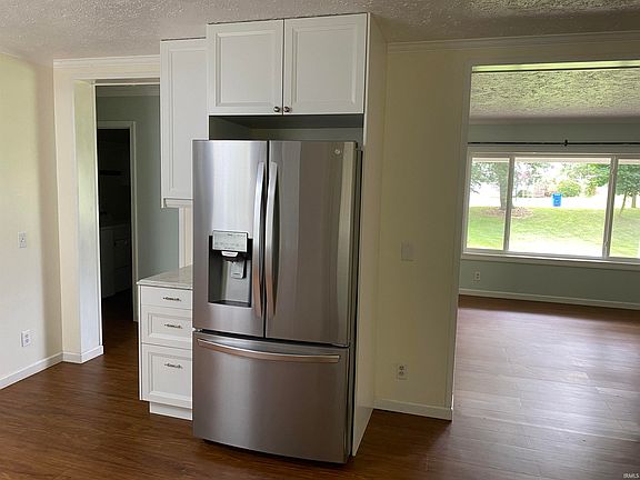 5th image of 6870 E Hommette Ave