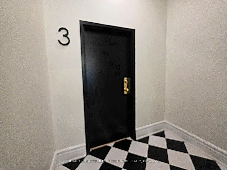 11 Beaconsfield Ave — Photo 6
