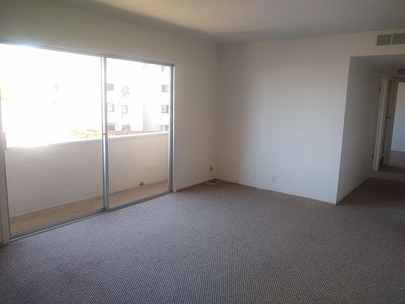 2nd image of 121 Lorton Ave #8