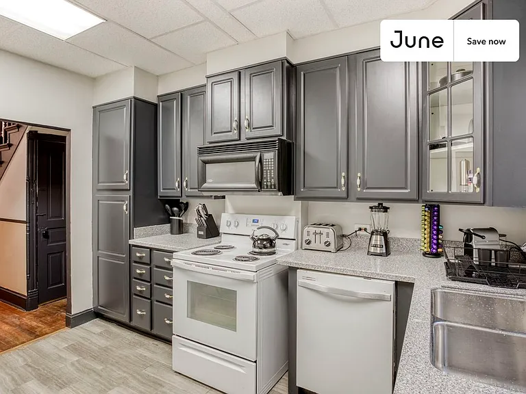 735 Girard St NW — Photo 5