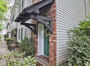 7318 Cardigan Cir #J8, Sandy Springs, GA 30328