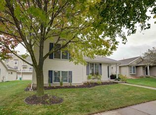 3618 Stonebridge Dr, Madison, WI 53719