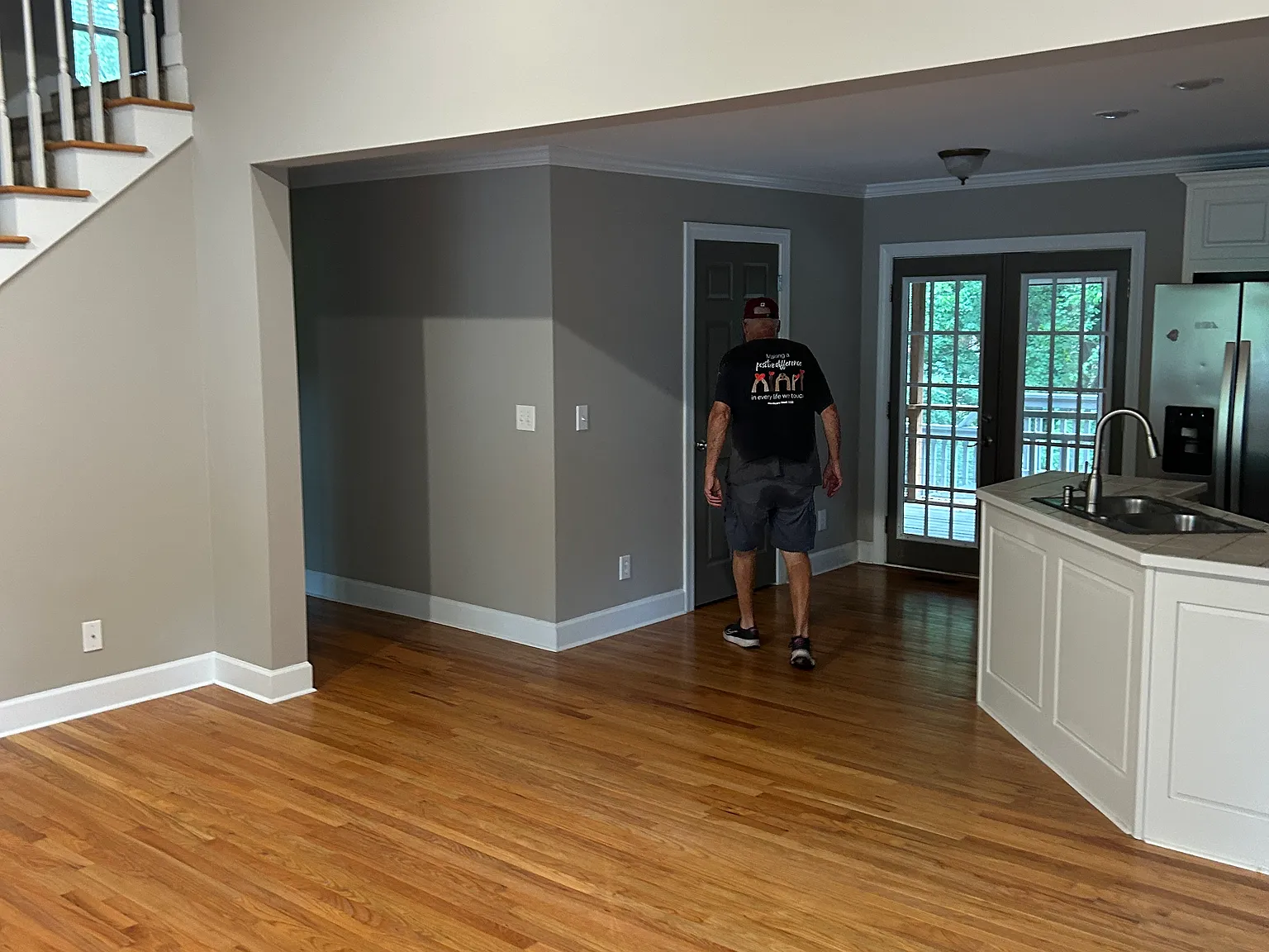 3 bed, 2.5 bath, 2517 sqft, $2,500 — Photo 3