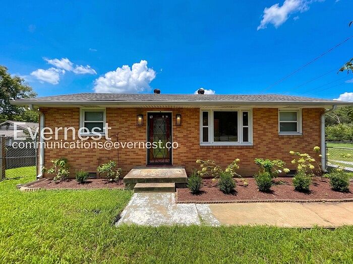 1st image of 4017 Meadow Rd