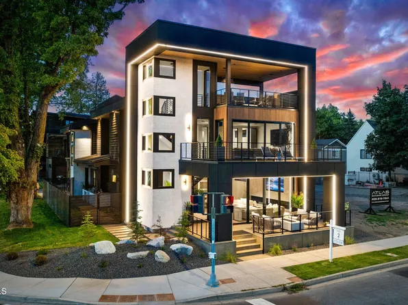 809 E Sherman Ave, Coeur D Alene, ID 83814