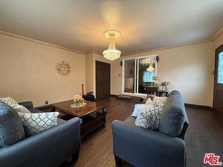 6550 Van Noord Ave — Photo 13