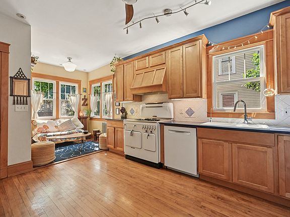 5th image of 4515 N Karlov Ave