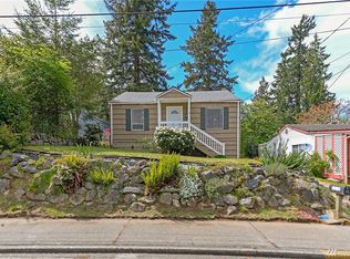 1032 Tacoma Ave, Pt Orchard, WA 98366