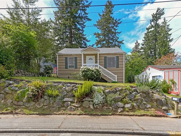 1032 Tacoma Ave, Pt Orchard, WA 98366