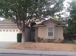 7534 N McCaffrey Ave, Fresno, CA 93722