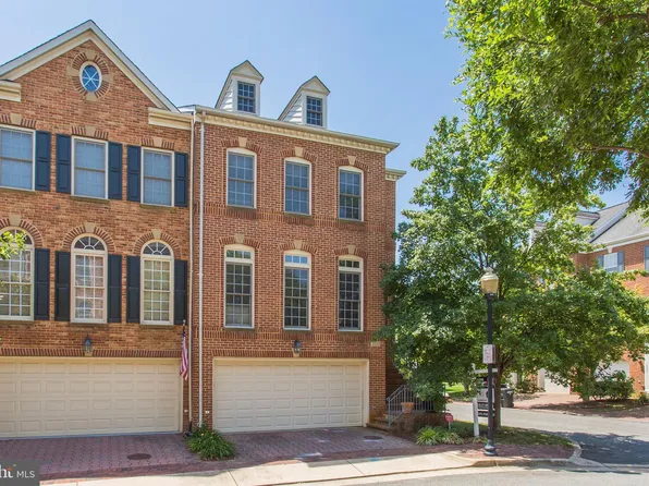 286 Murtha St, Alexandria, VA 22304